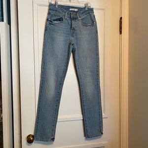 LEVI’s mid-rise skinny jean, women’s size 26